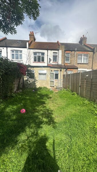 Rosebank Avenue, Wembley