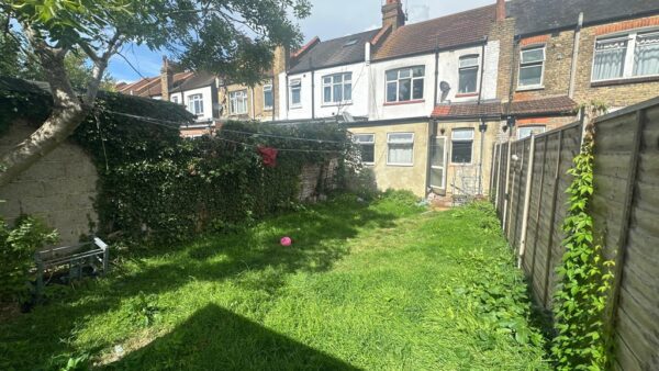 Rosebank Avenue, Wembley