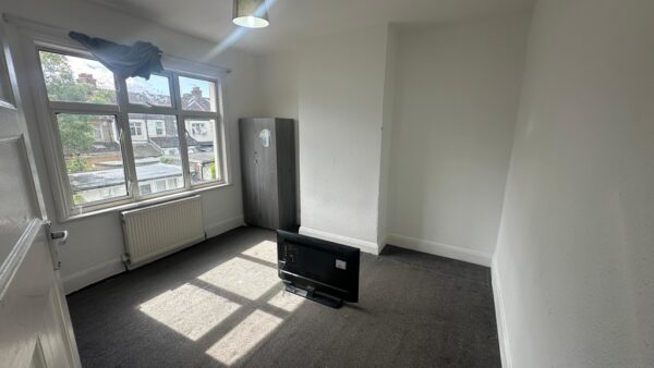 Rosebank Avenue, Wembley